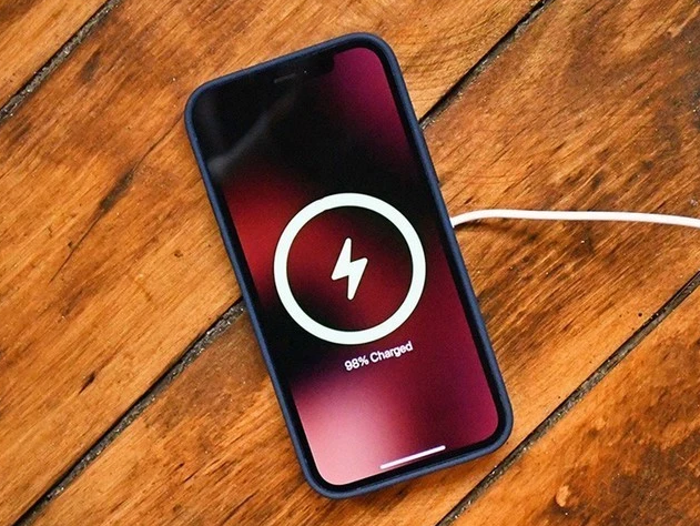 海安苹果手机维修分享iPhone 12可以随便充电吗 